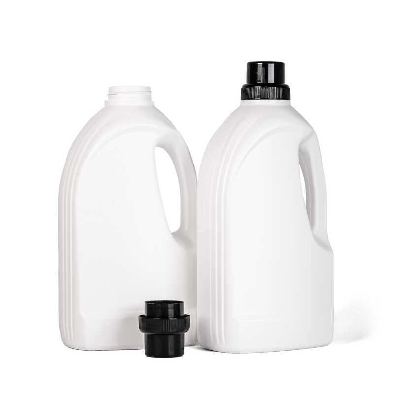 Bouteille de détergent en plastique blanc 1,5 l, bouchon noir 2