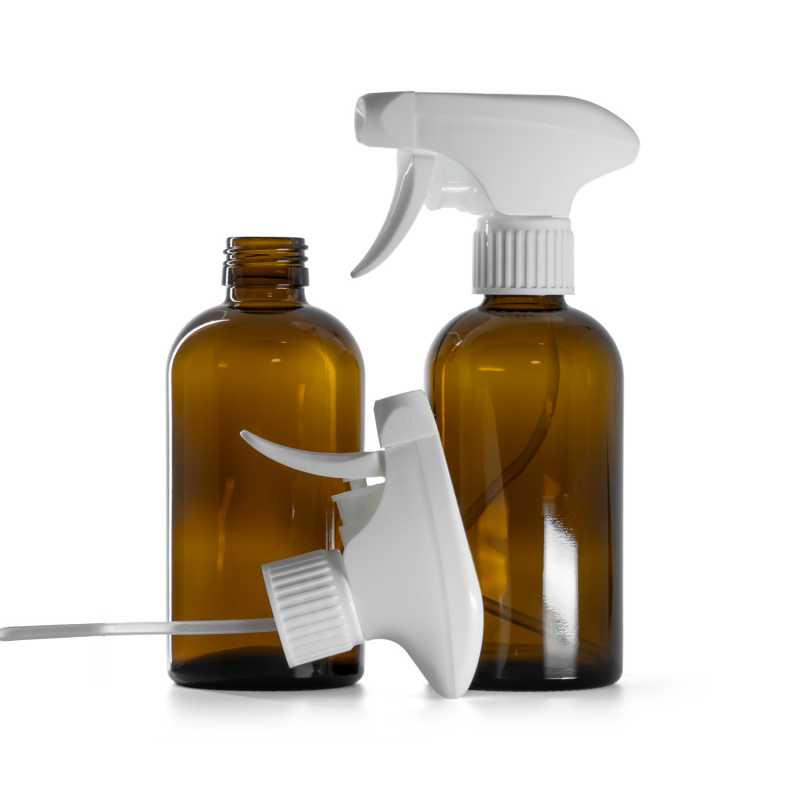 Flacon en verre ambré Boston PP28 avec pulvérisateur à gâchette blanc 250 ml