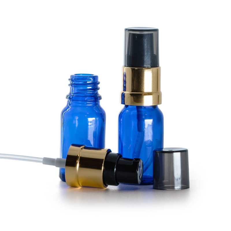 Flacon en verre bleu, distributeur noir et doré brillant avec surcapuchon fumé, 10 ml