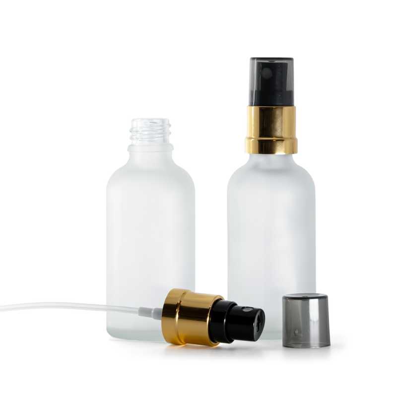 Flacon en verre transparent dépoli, vaporisateur noir et doré avec surcapuchon fumé, 50 ml