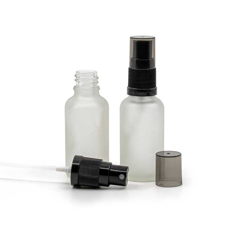 Flacon en verre transparent dépoli, vaporisateur brume fine noir avec surcapuchon fumé, 30 ml