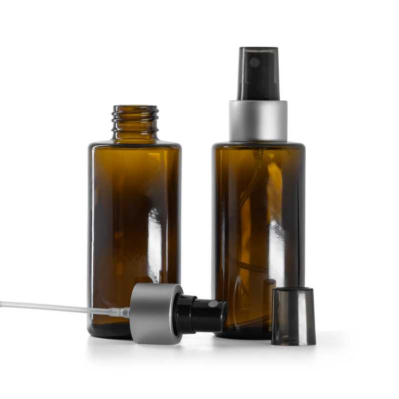 Flacon en verre ambré, col droit, 24 mm, pompe spray noire, bague argent mat, surbouchon Smoky, 100 